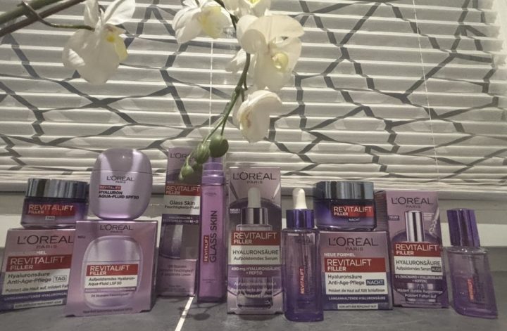 L’Oréal Revitalift Filler Pflegeroutine mit mehreren Produkten