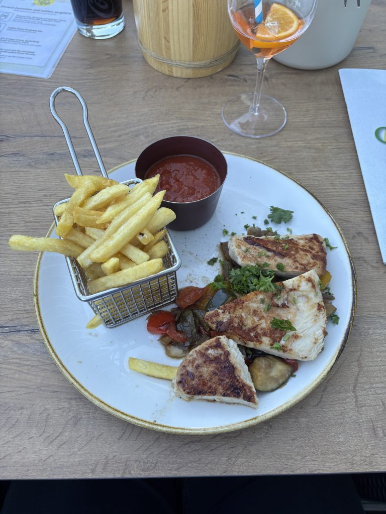 Abendessen im Restaurant im Center Parcs Eifel