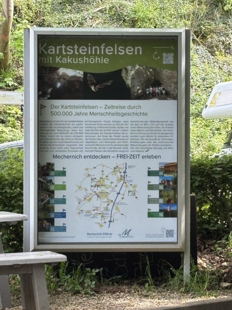 Infotafel zur Geschichte der Kakushöhle Mechernich