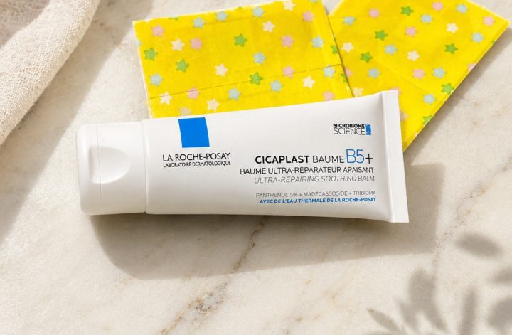La Roche Posay Cicaplast Baume B5+ mit Kinderpflastern im Familienalltag